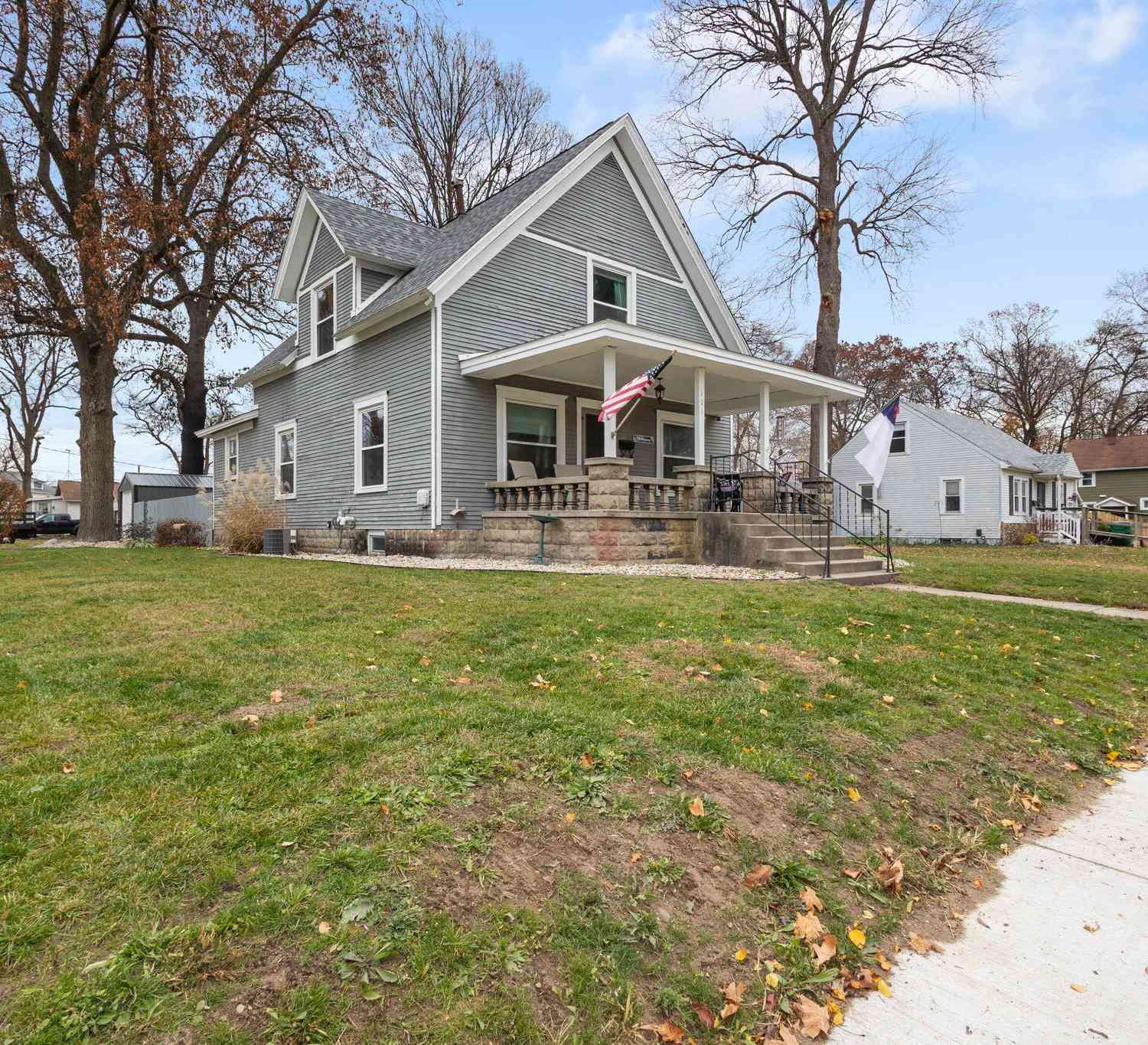 Homes For Sale - 101 Haines Street<br/> Dowagiac, MI 49047