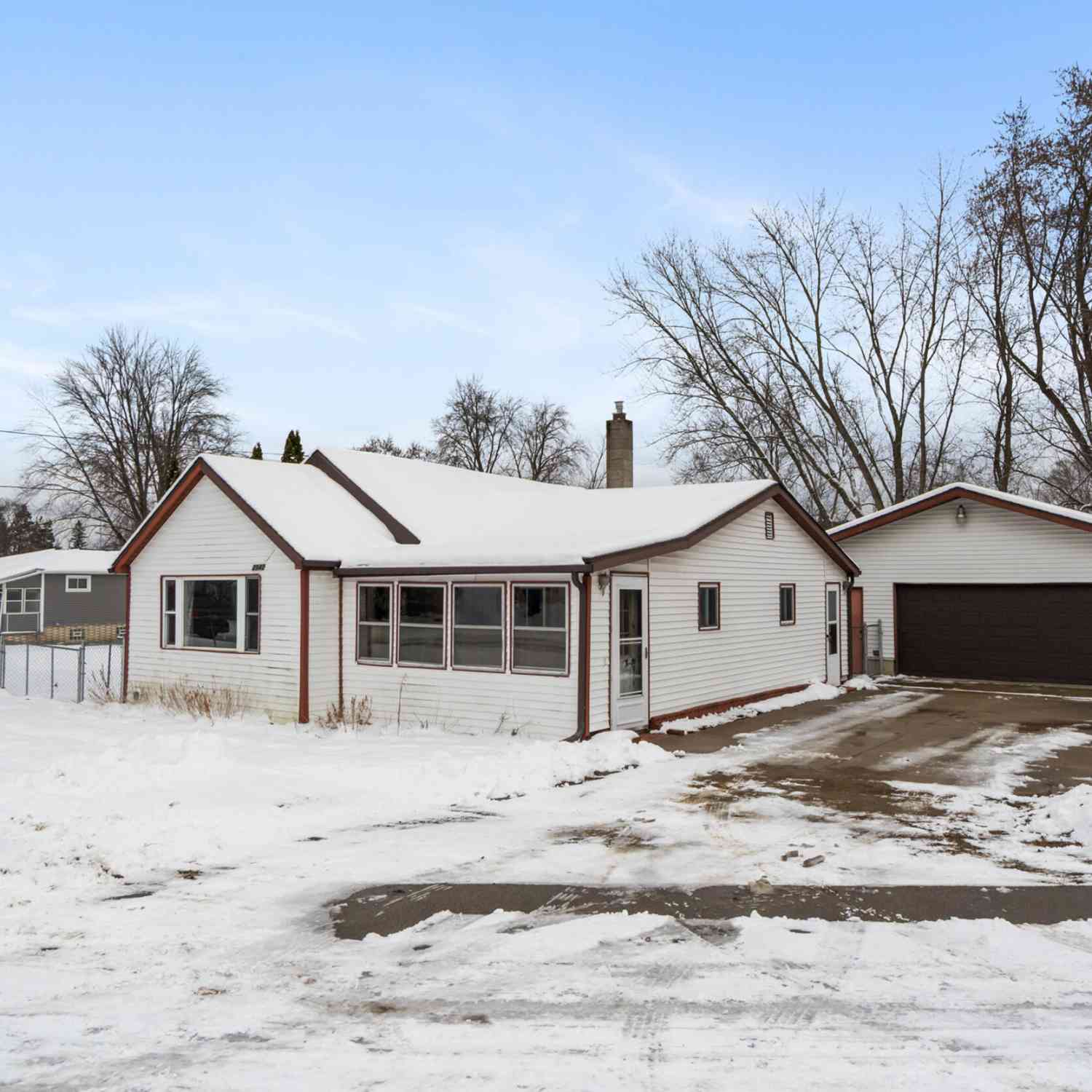 Homes For Sale - 2942 Whitlock Road<br/> Jackson, MI 49202