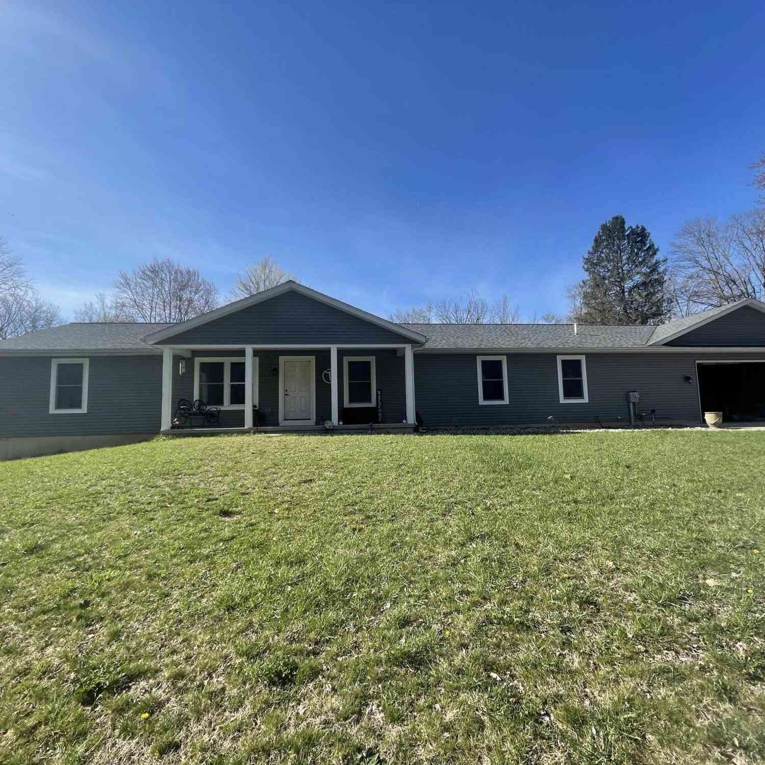 Homes For Sale - 33067 School Street<br/> Dowagiac, MI 49047