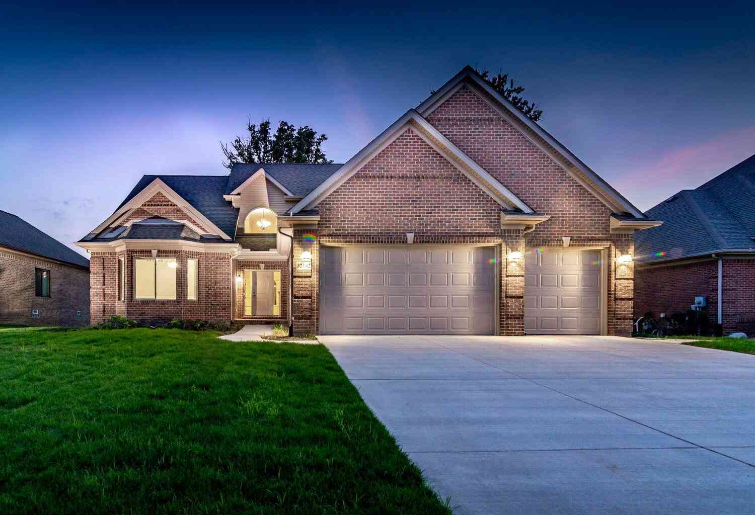 Homes For Sale - 8136 Hunters Ridge Drive<br/> Newport, MI 48166