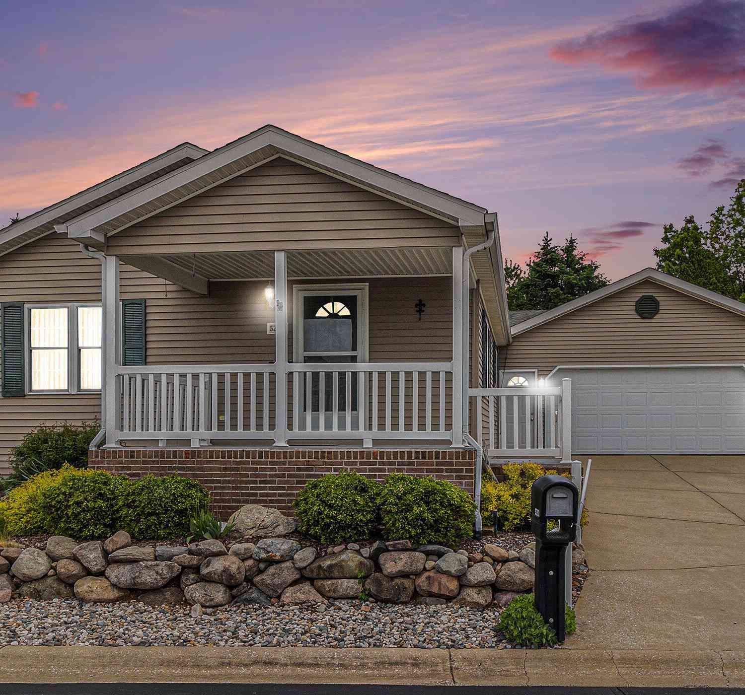 Condo For Sale - 5280 Beardsley Court<br/> Kalamazoo, MI 49004