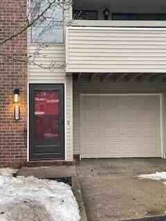 Condo For Sale - 3005 Chapshire Drive<br/> Grand Rapids, MI 49546