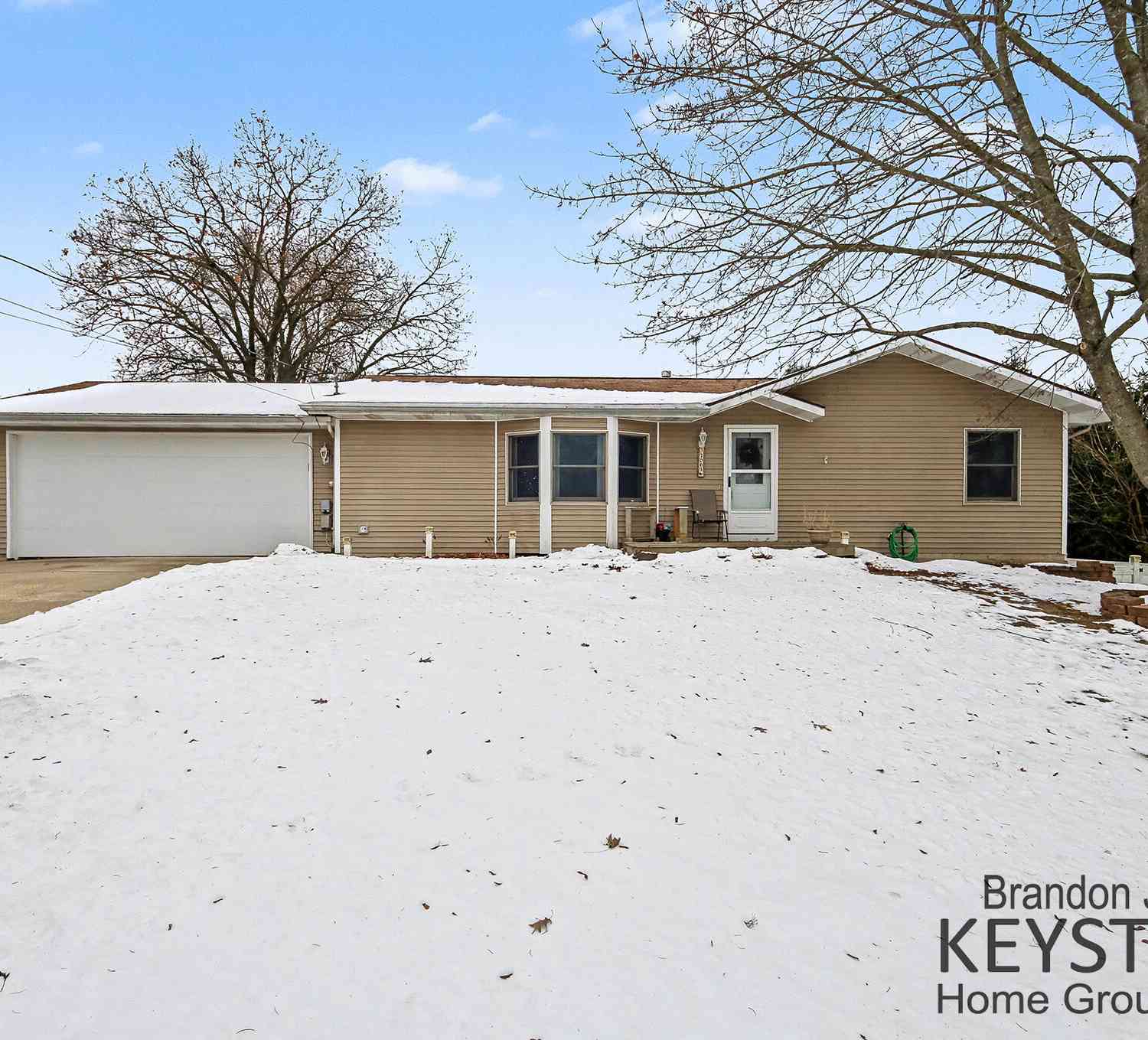 Homes For Sale - 7384 Rezen Drive<br/> Rockford, MI 49341