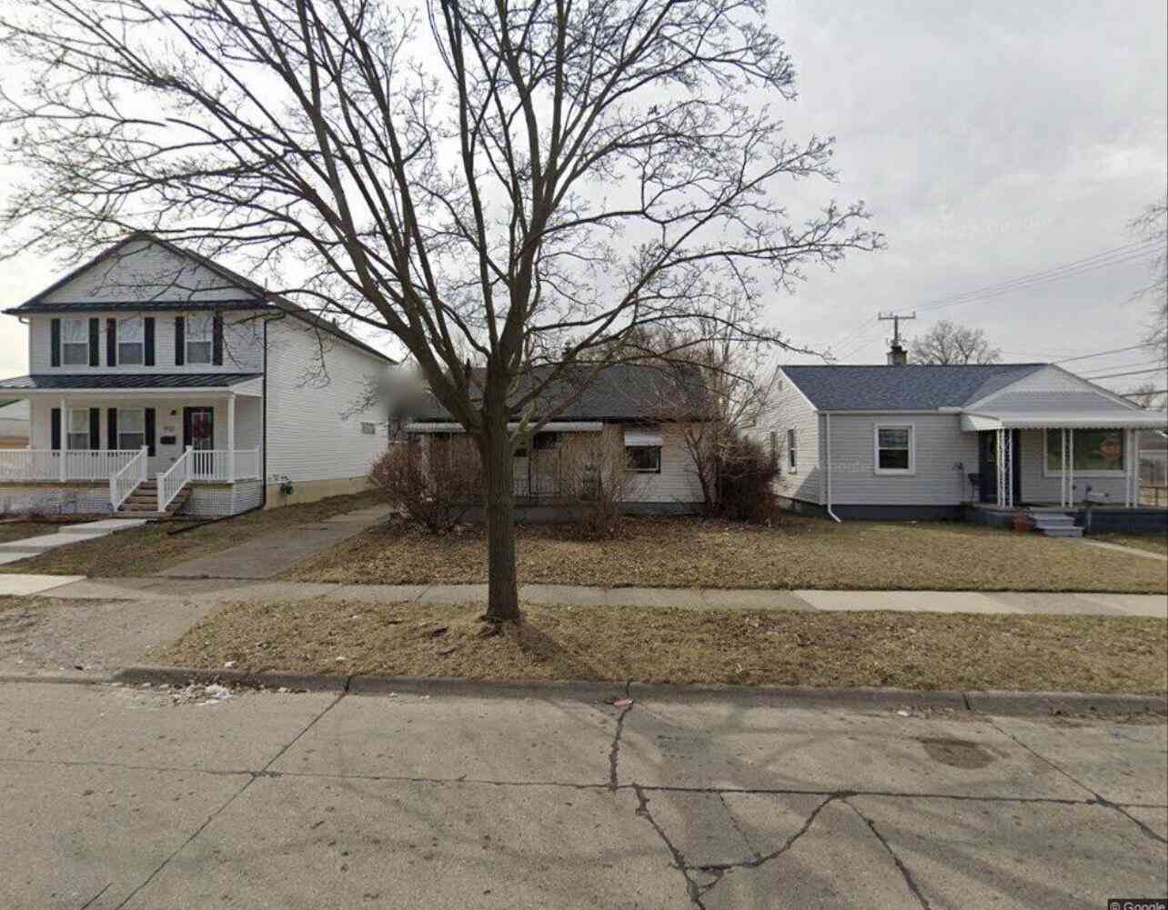 Homes For Sale - 1714 E Hayes Avenue<br/> Hazel Park, MI 48030