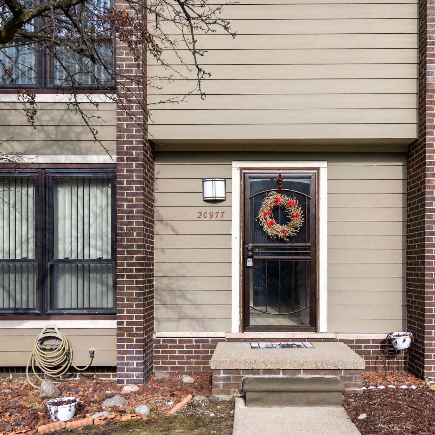 Condo For Sale - 20977 Sherman Avenue<br/> Southfield, MI 48033