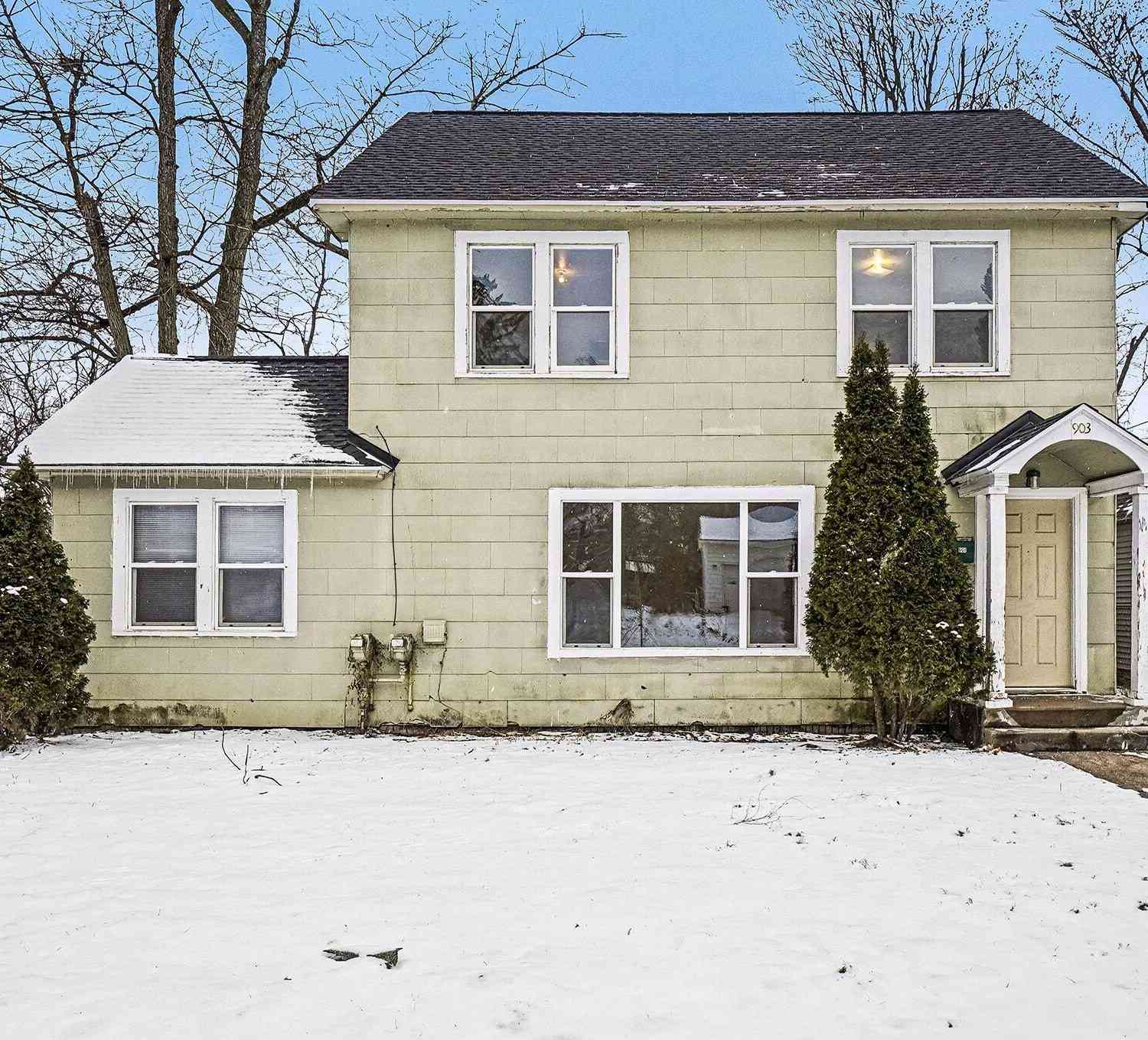Condo For Sale - 903 Southworth Terrace<br/> Kalamazoo, MI 49048