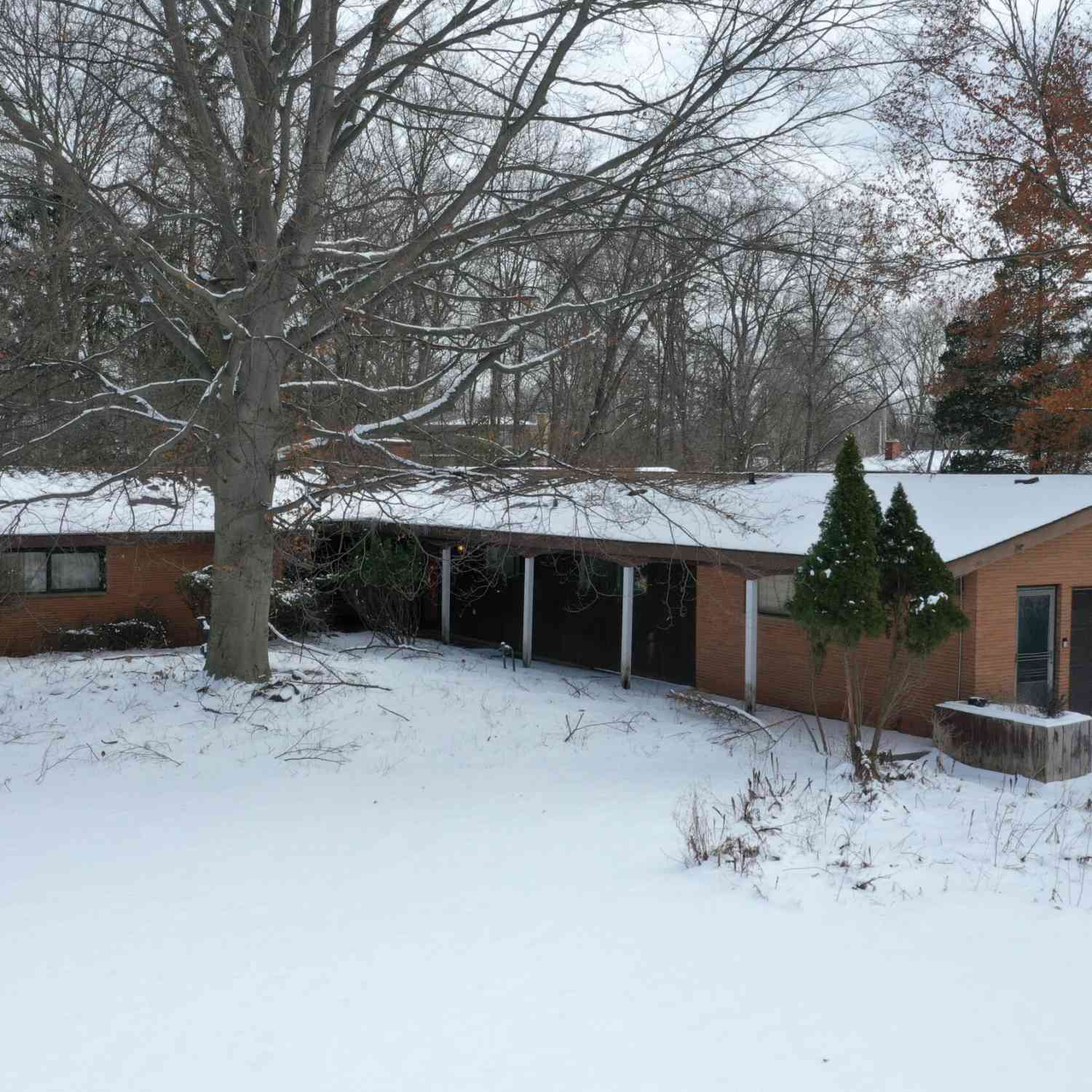 Homes For Sale - 22900 Thorncliffe Street<br/> Southfield, MI 48033