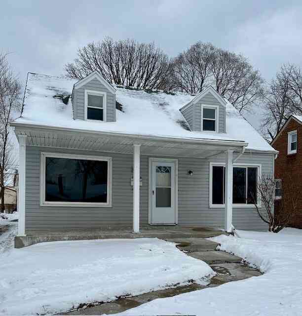 Homes For Sale - 5718 Fenton Street<br/> Dearborn Heights, MI 48127