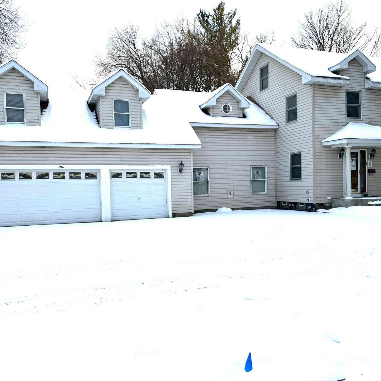 Homes For Sale - 1109 S Genesee Drive<br/> Ingham County, Lansing, MI 48915