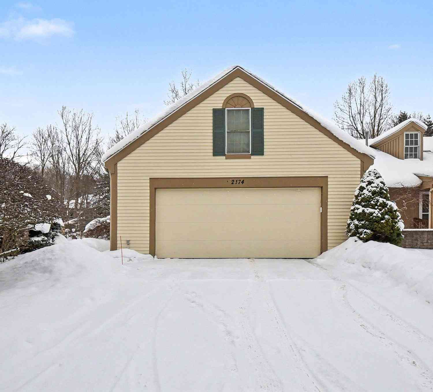 Condo For Sale - 2174 Edington Drive<br/> Grand Rapids, MI 49508