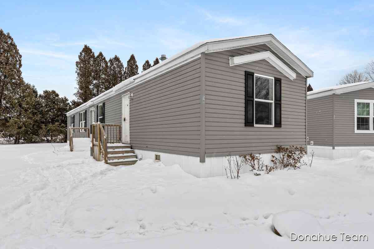 Mobile Home For Sale - 1800 W Main #50<br/> Lowell, MI 49331
