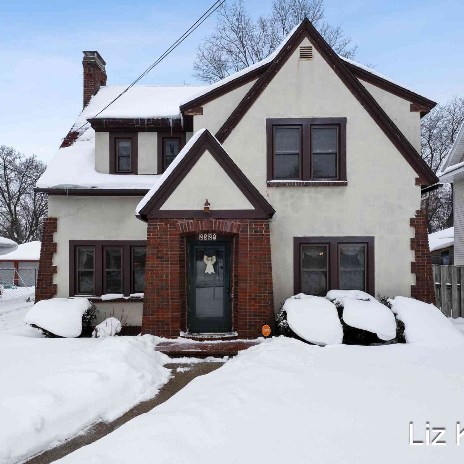 Homes For Sale - 2324 Madison Avenue<br/> Grand Rapids, MI 49507