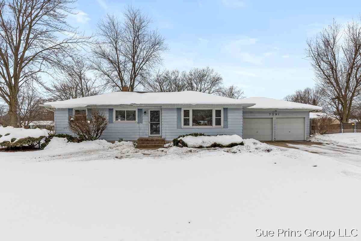 Homes For Sale - 7391 Terrace Lane<br/> Jenison, MI 49428