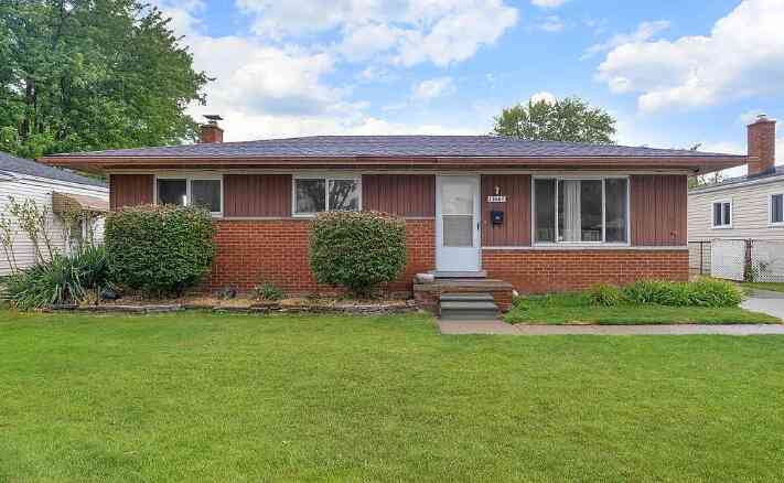 Homes For Sale - 13467 Charlotte Avenue<br/> Warren, MI 48089
