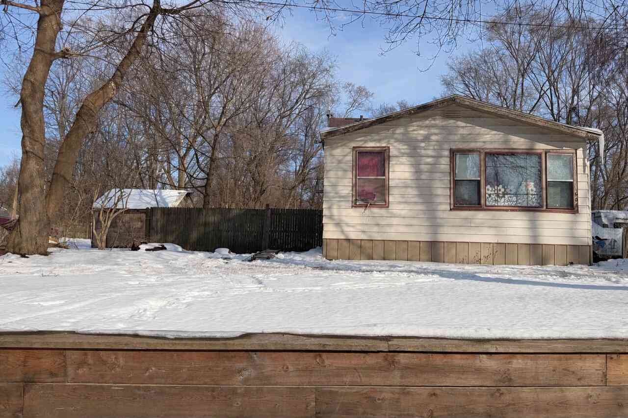 Homes For Sale - 608 Pickard Street<br/> Kalamazoo, MI 49048