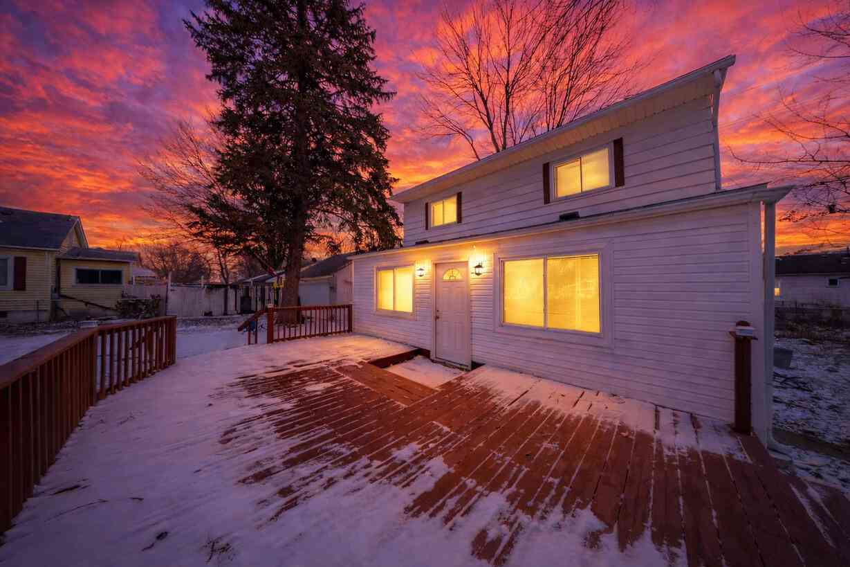 Homes For Sale - 14218 Marshall Avenue<br/> Warren, MI 48089