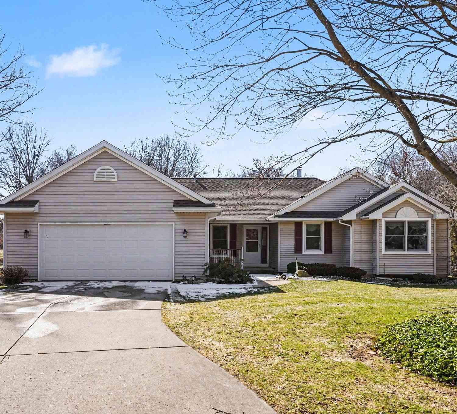 Condo For Sale - 8135 Robinbrook Street<br/> Richland, MI 49083