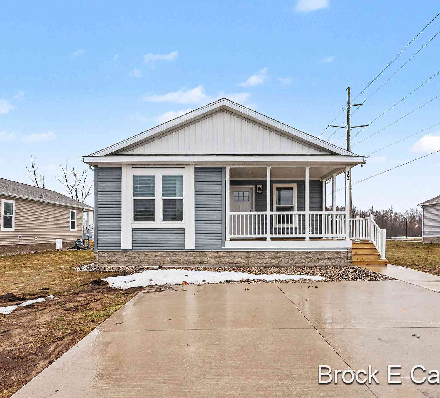 Mobile Home For Sale - 1283 E Ellis Road #30<br/> Muskegon County, Norton Shores, MI 49441