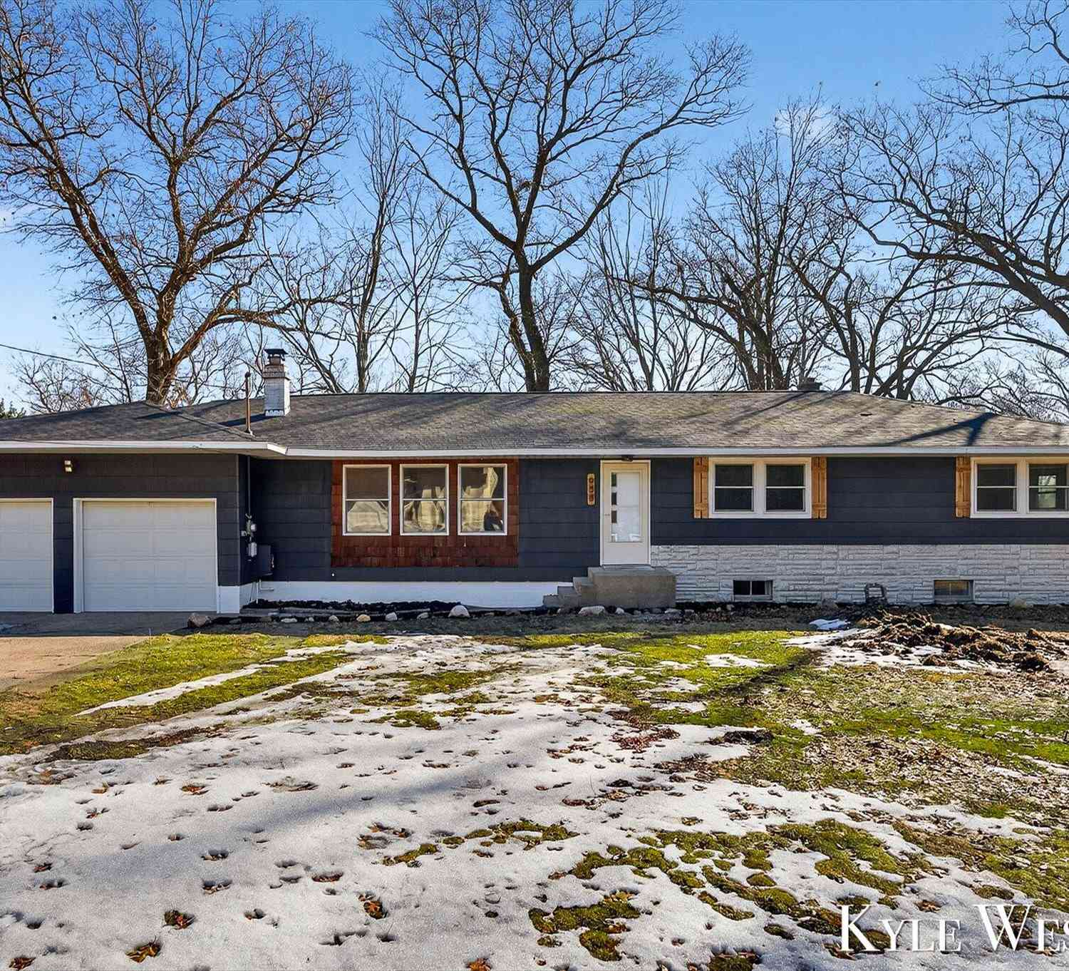 Homes For Sale - 938 Delora Street<br/> Muskegon, MI 49442