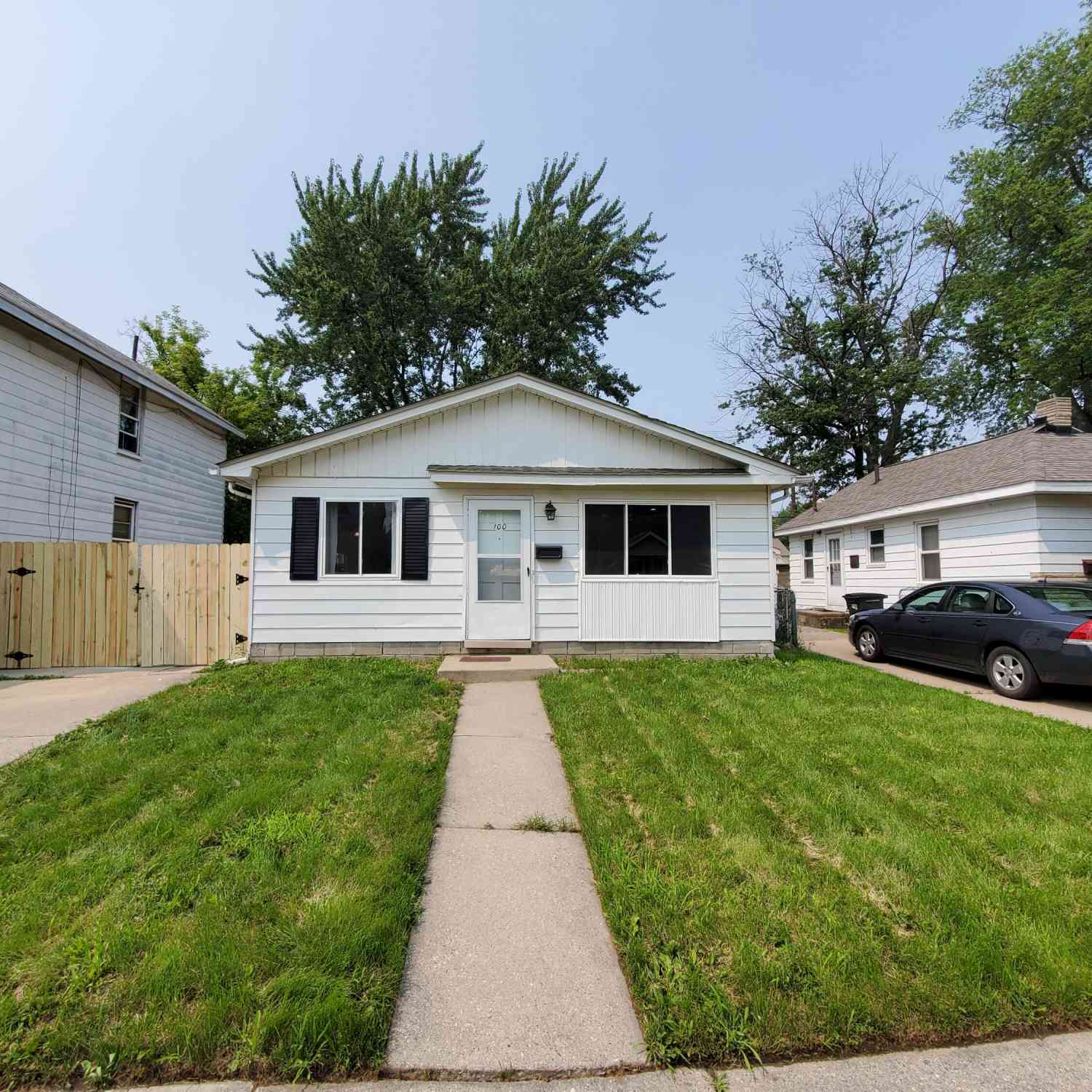 Homes For Rent - 100 W Harwood Avenue<br/> Madison Heights, MI 48071