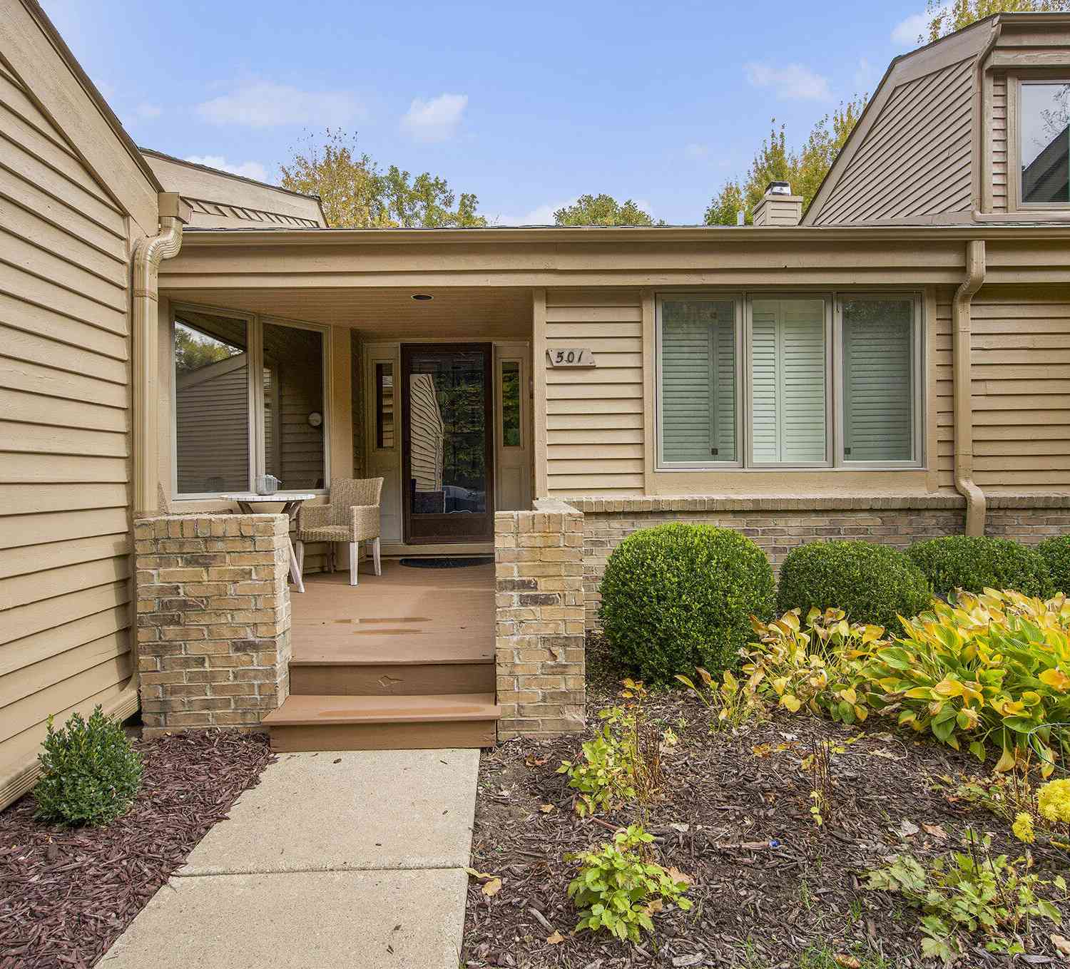 Condo For Sale - 501 Woodgrove Drive<br/> Ann Arbor, MI 48103