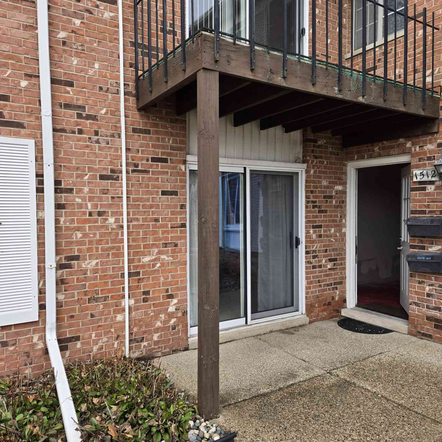 Condo For Sale - 1512 Normandy Road #105<br/> Royal Oak, MI 48073