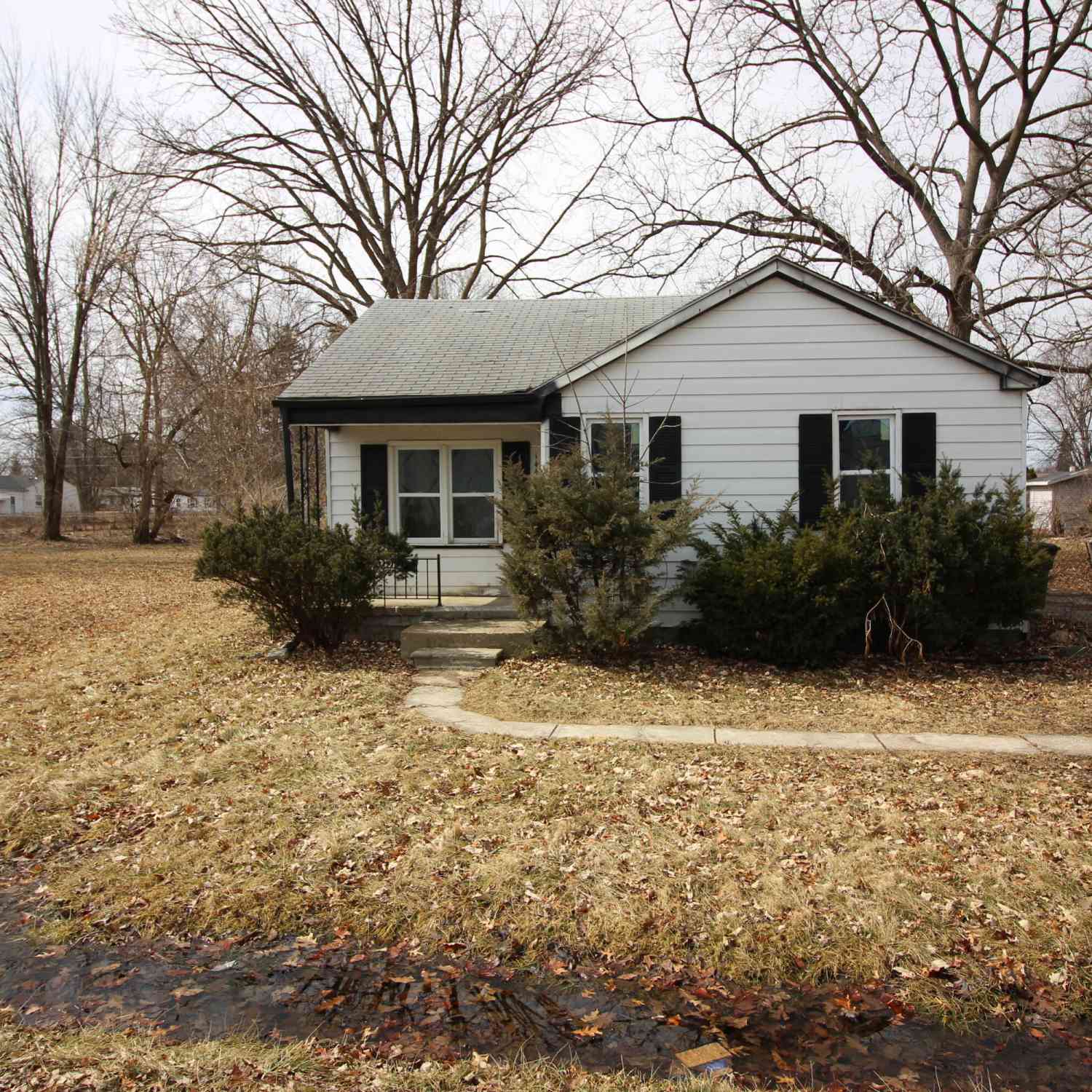 Homes For Sale - 14462 Pine Street<br/> Taylor, MI 48180