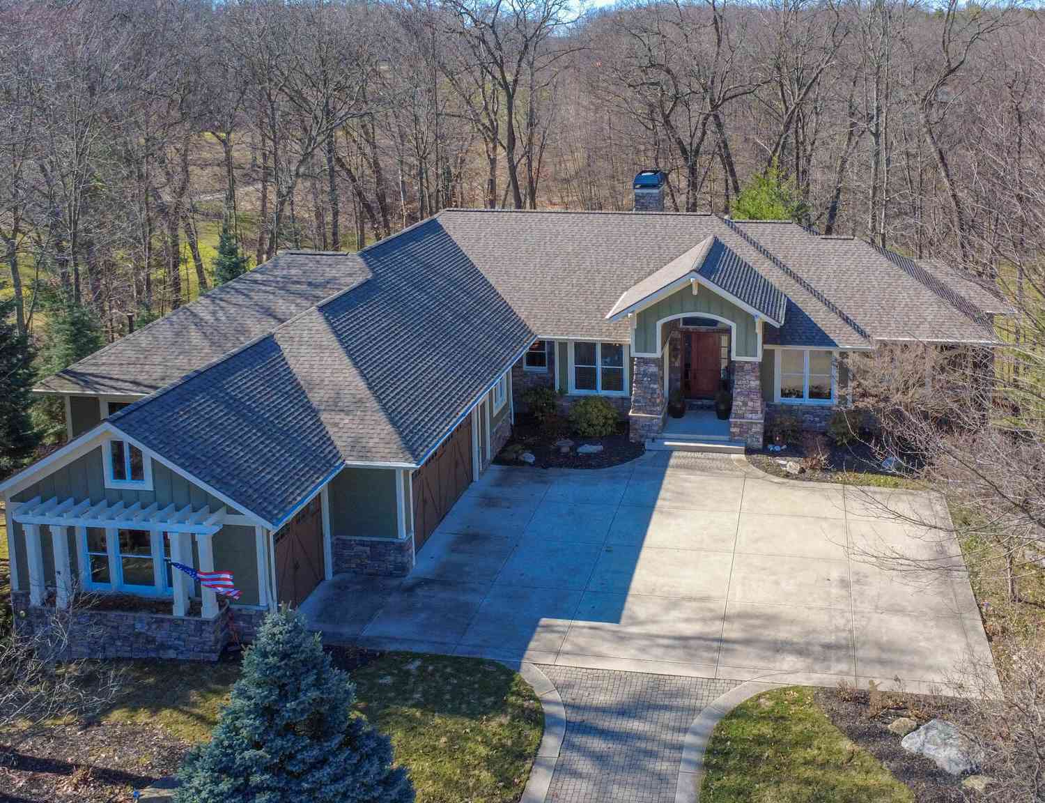 Homes For Sale - 4209 N Oak Pointe<br/> Grand Rapids, MI 49525