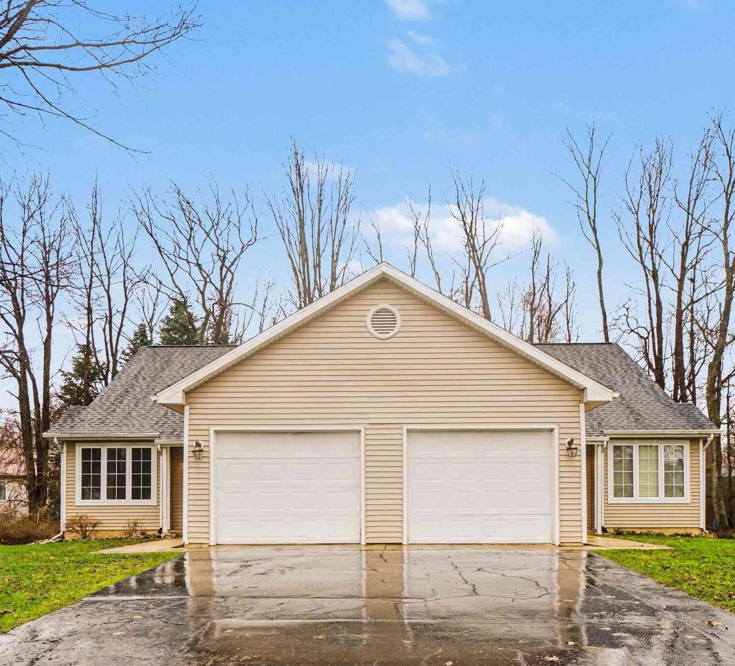 Multifamily For Rent - 6065 Fairgrove Street<br/> Kalamazoo, MI 49009