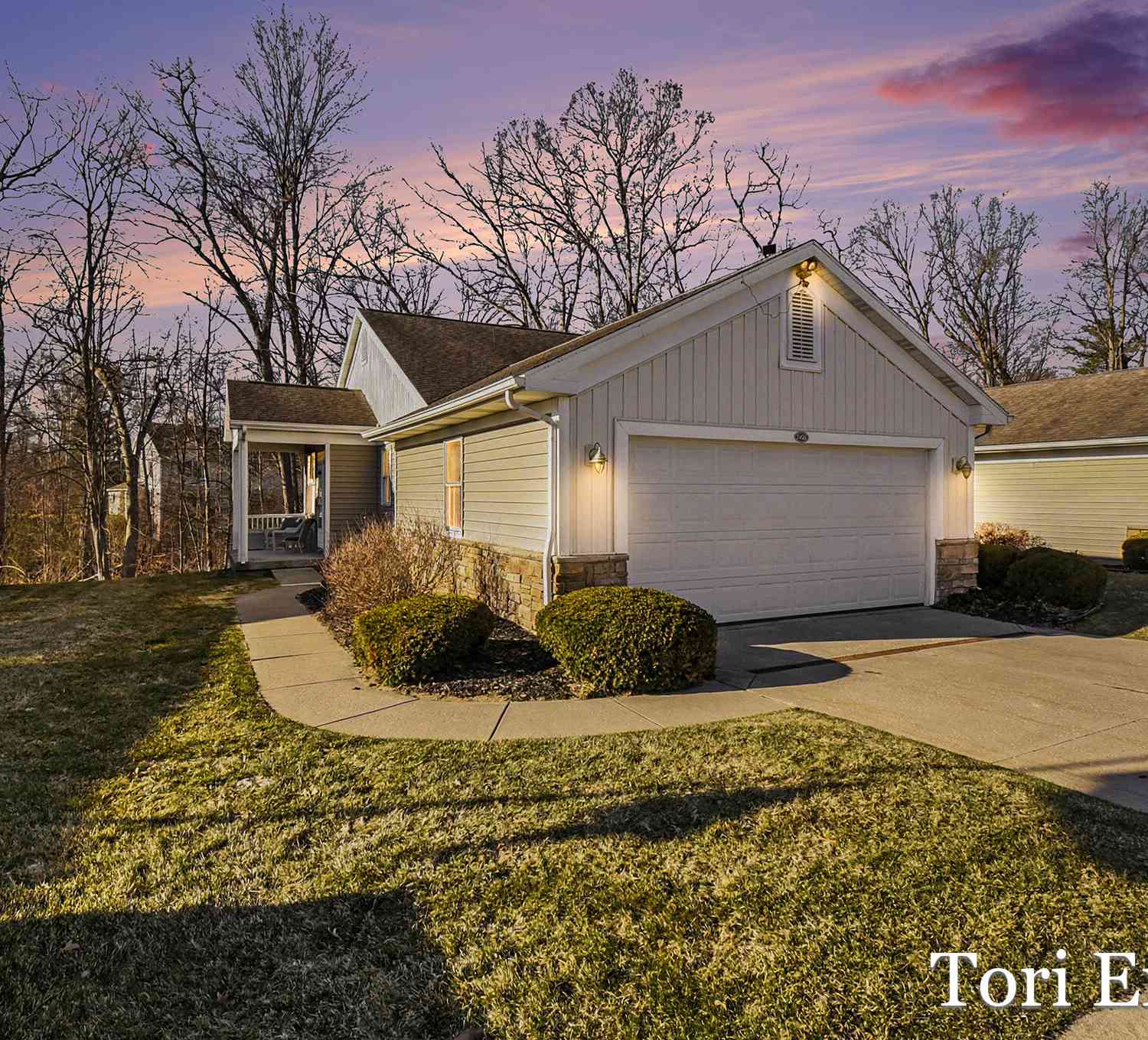 Condo For Sale - 1421 Trail View Drive<br/> Greenville, MI 48838