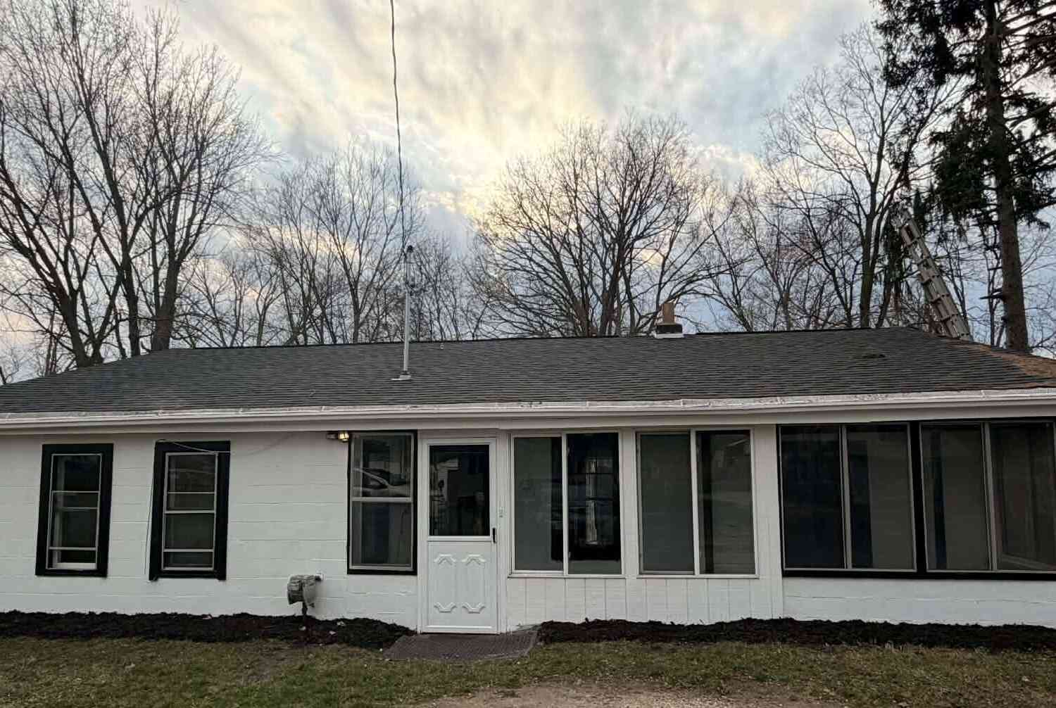 Homes For Sale - 1118 Willis Avenue<br/> Kalamazoo, MI 49048