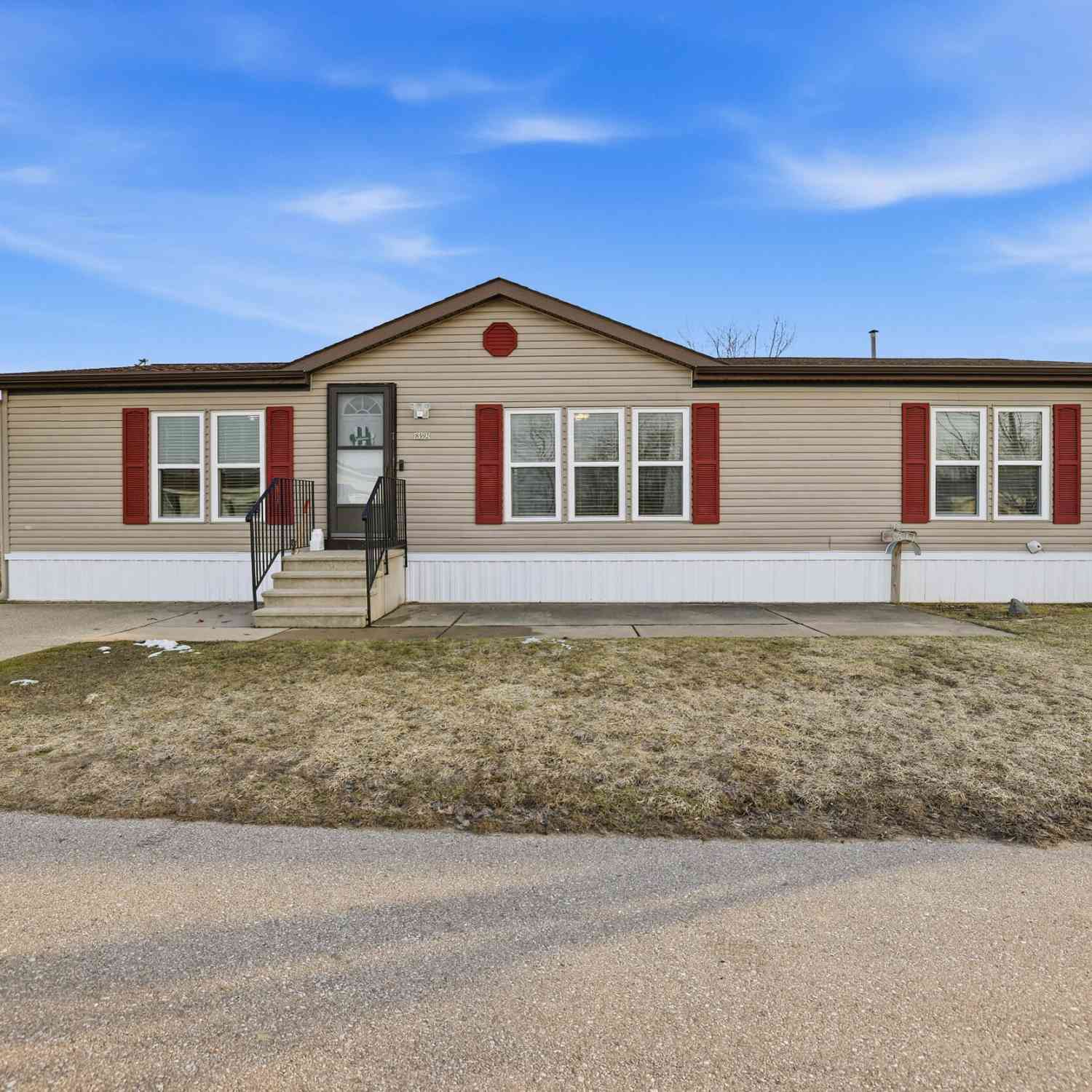 Mobile Home For Sale - 8592 Gleaner Court<br/> Zeeland, MI 49464