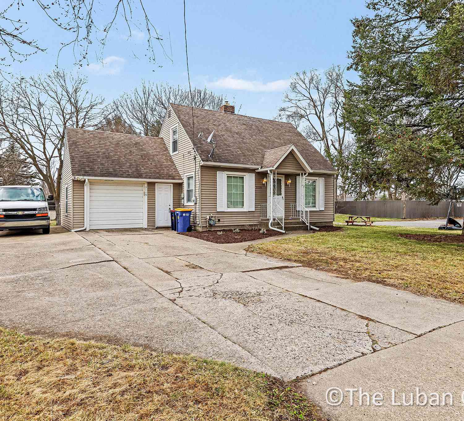 Homes For Sale - 3119 Fuller Avenue<br/> Grand Rapids, MI 49505