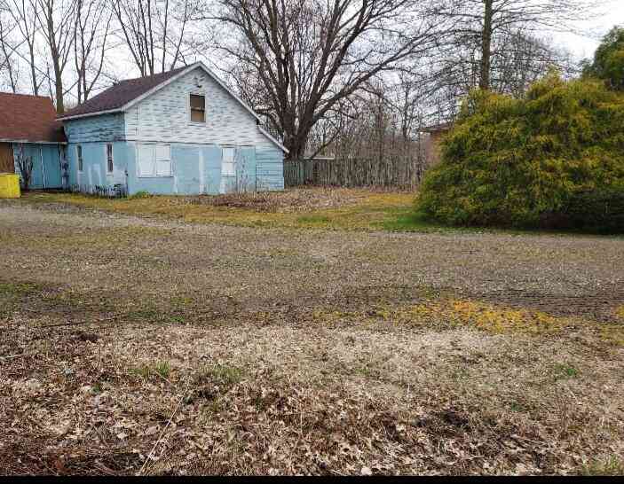 Homes For Sale - 10157 Jericho Road<br/> Bridgman, MI 49106