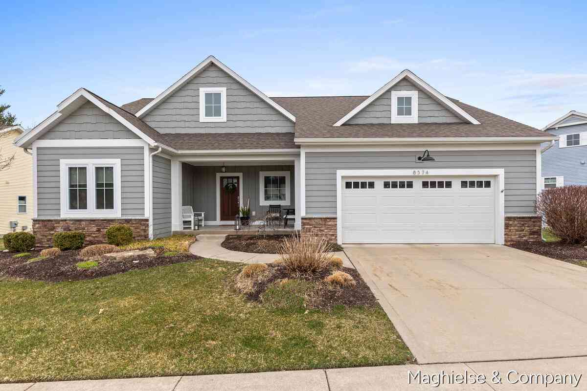 Condo For Sale - 8374 Rose Ridge Drive #70<br/> Rockford, MI 49341