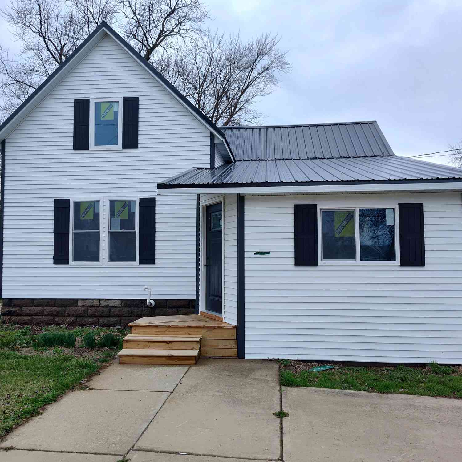 Homes For Sale - 509 N Walker Street<br/> Bronson, MI 49028