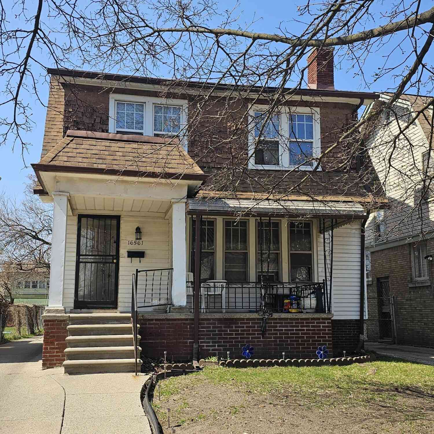 Homes For Sale - 16561 Parkside Street<br/> Wayne County, Detroit, MI 48221
