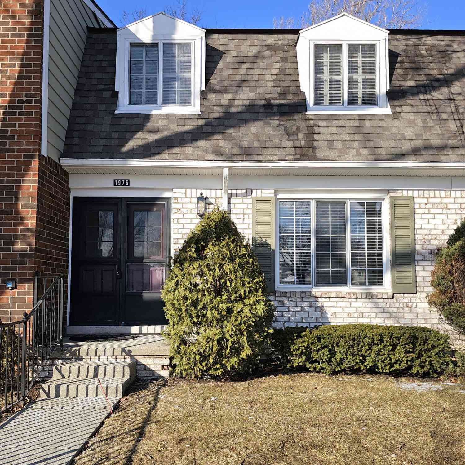 Condo For Rent - 1976 Ridge Court<br/> Royal Oak, MI 48073