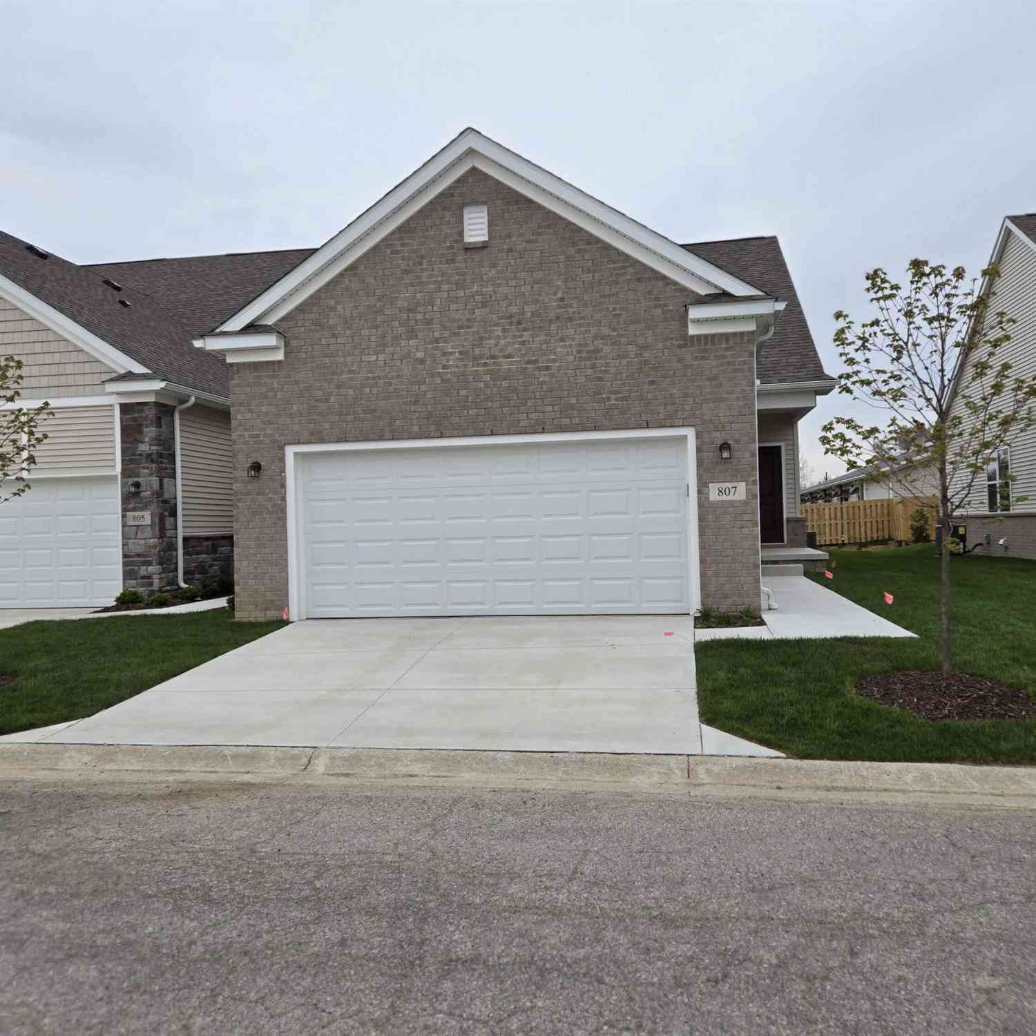 Condo For Sale - 807 Plum Vlg Drive #57<br/> Monroe County, Monroe, MI 48161