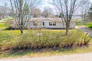 Mobile Home For Sale - 101 S Avenue C<br/> Athens, MI 49011
