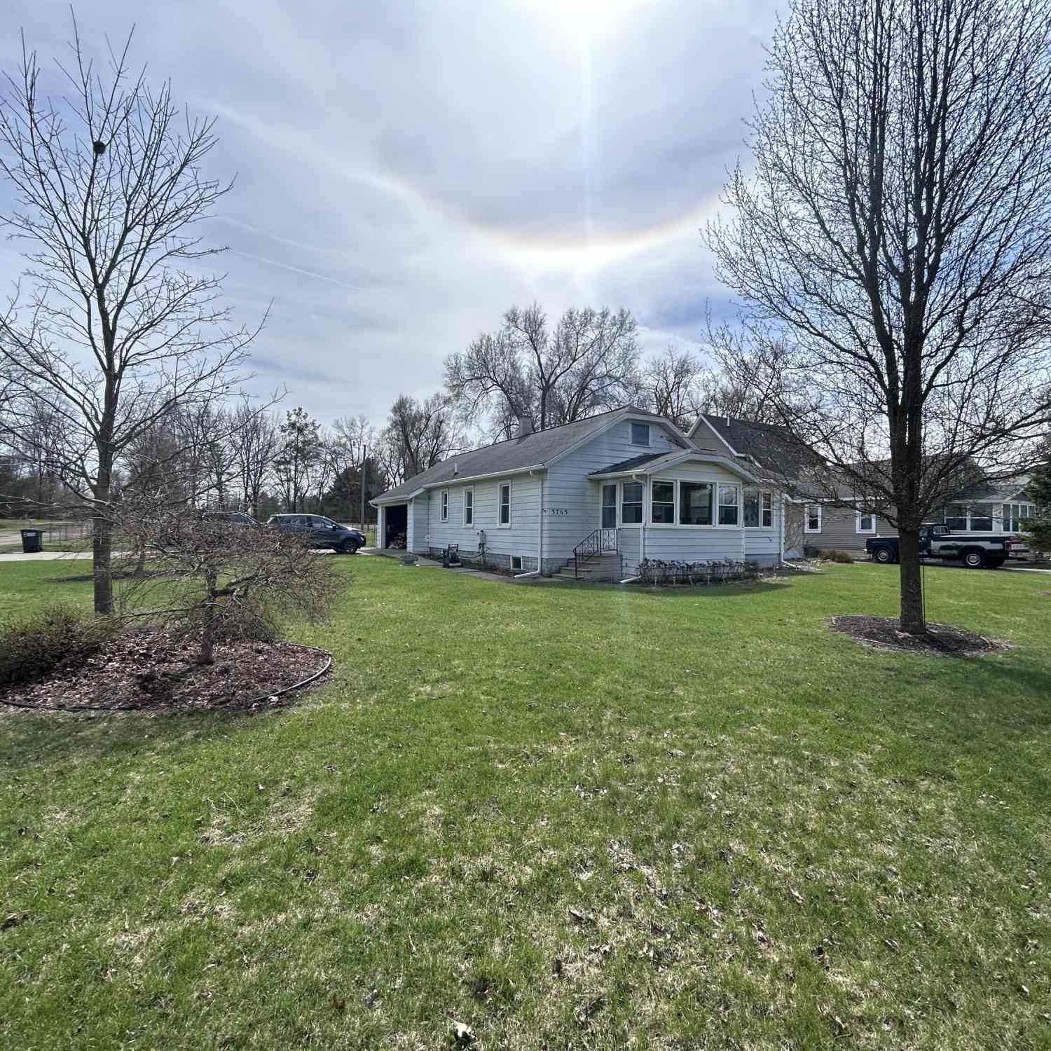 Homes For Sale - 3765 Flansburg Road<br/> Jackson, MI 49203
