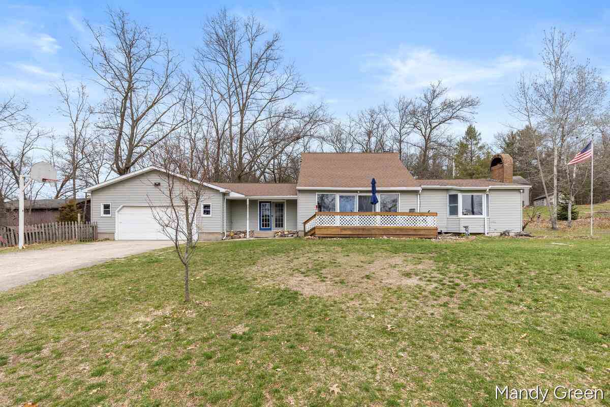 Homes For Sale - 3612 Holiday Drive<br/> Montcalm County, Greenville, MI 48838