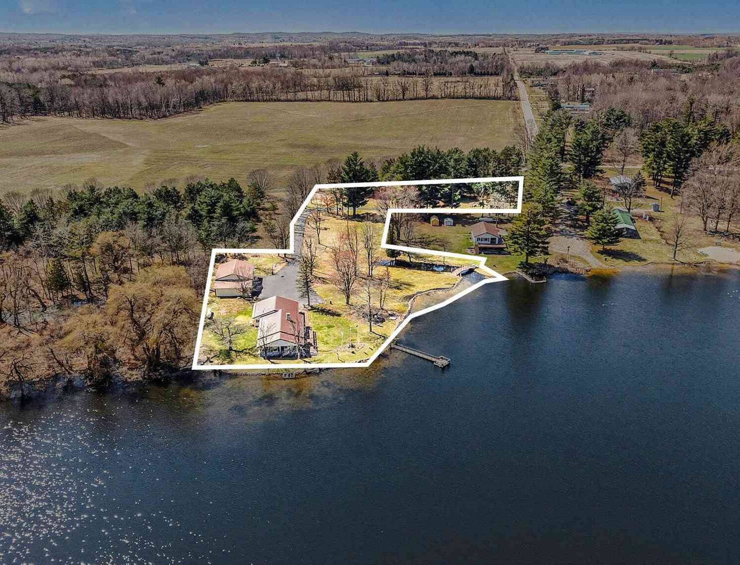 Homes For Sale - 11235 W Broomfield Road<br/> Remus, MI 49340