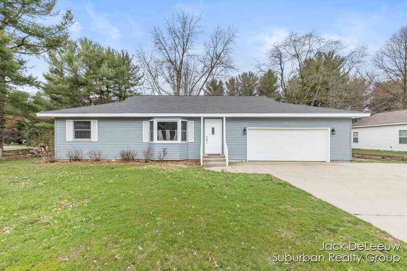 Homes For Sale - 2653 Beeline Road<br/> Holland, MI 49424