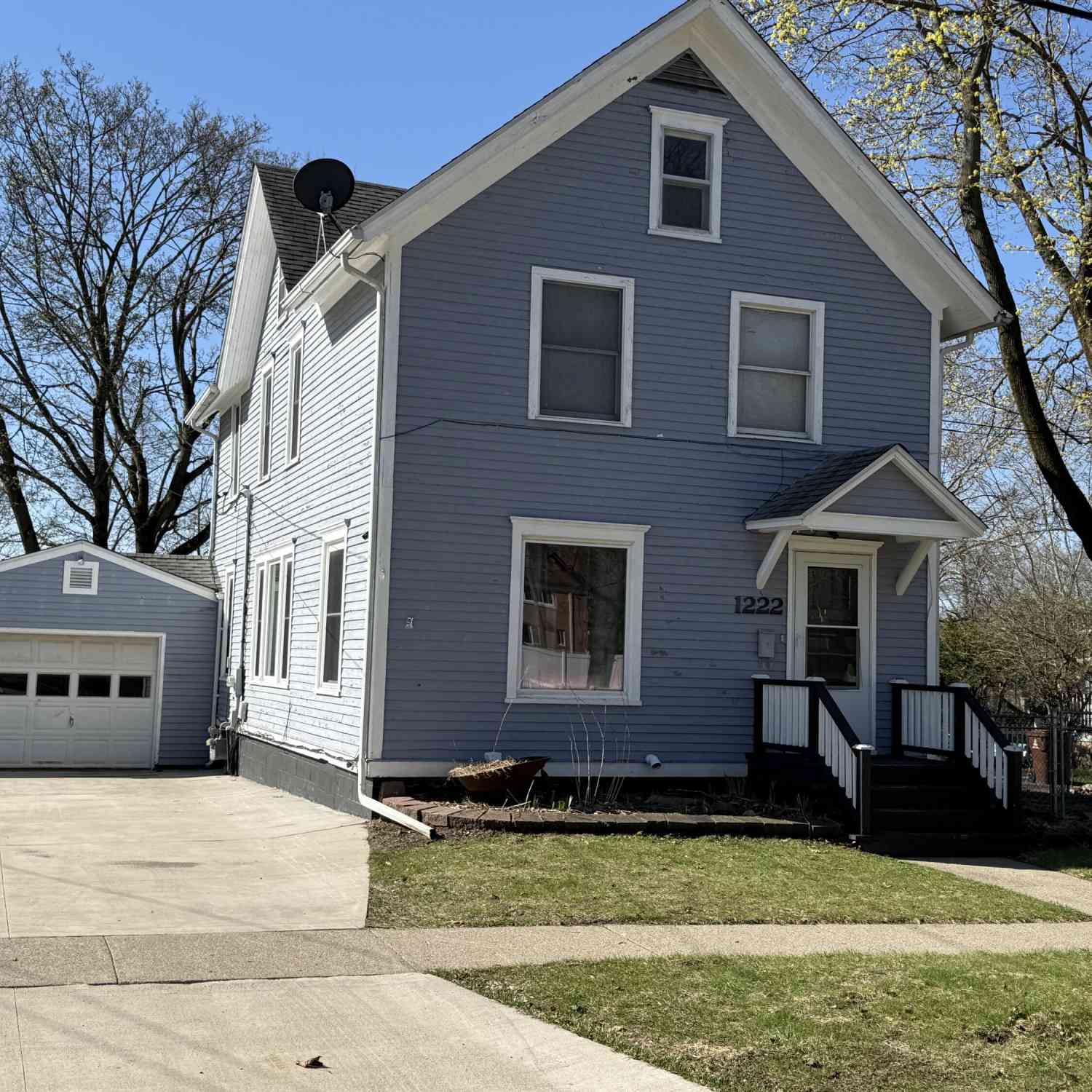 Homes For Sale - 1222 E Porter Street<br/> Calhoun County, Albion, MI 49224