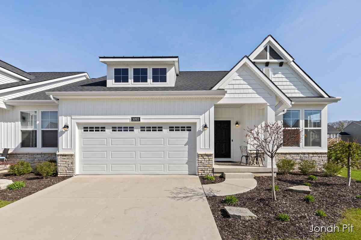 Condo For Sale - 3093 Brayridge Drive<br/> Jenison, MI 49428
