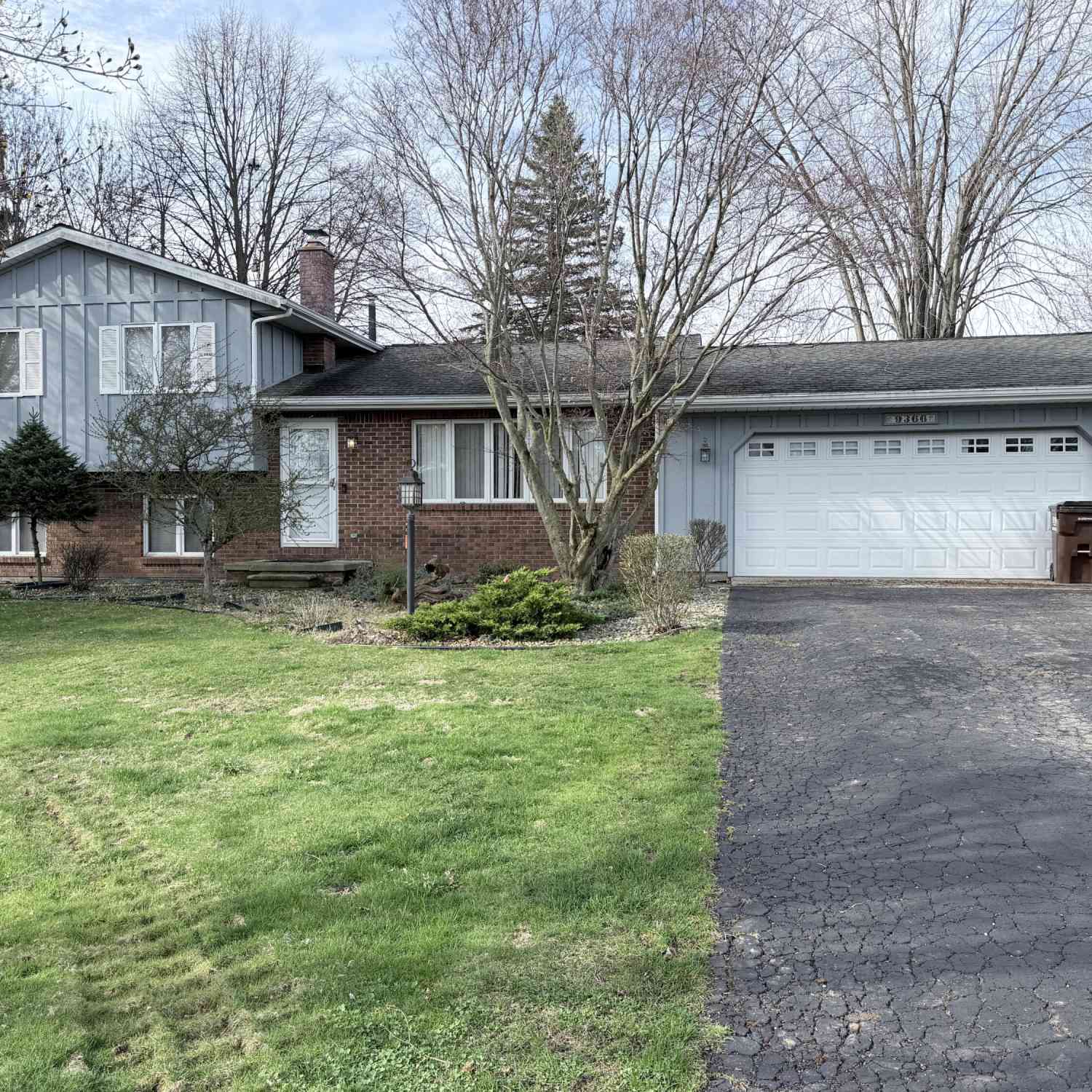 Condo For Sale - 9366 Tonneberger Drive<br/> Tecumseh, MI 49286