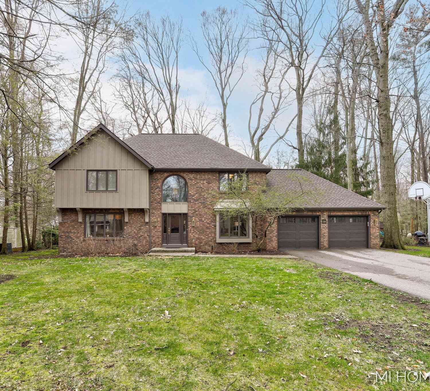Homes For Sale - 238 Foxdown Road<br/> Holland, MI 49424