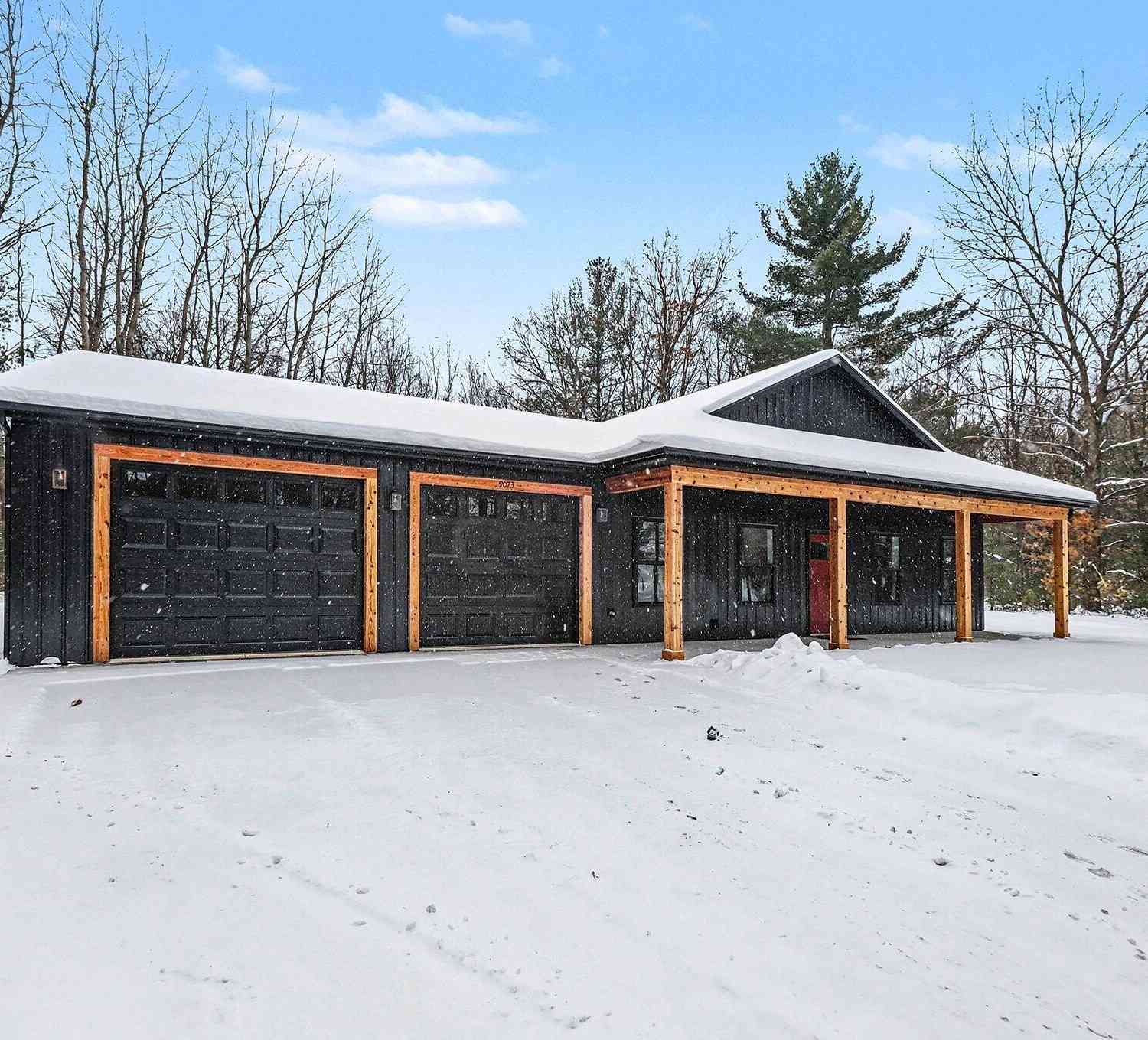 Homes For Sale - 10262 S Sheridan Road<br/> Fenwick, MI 48834