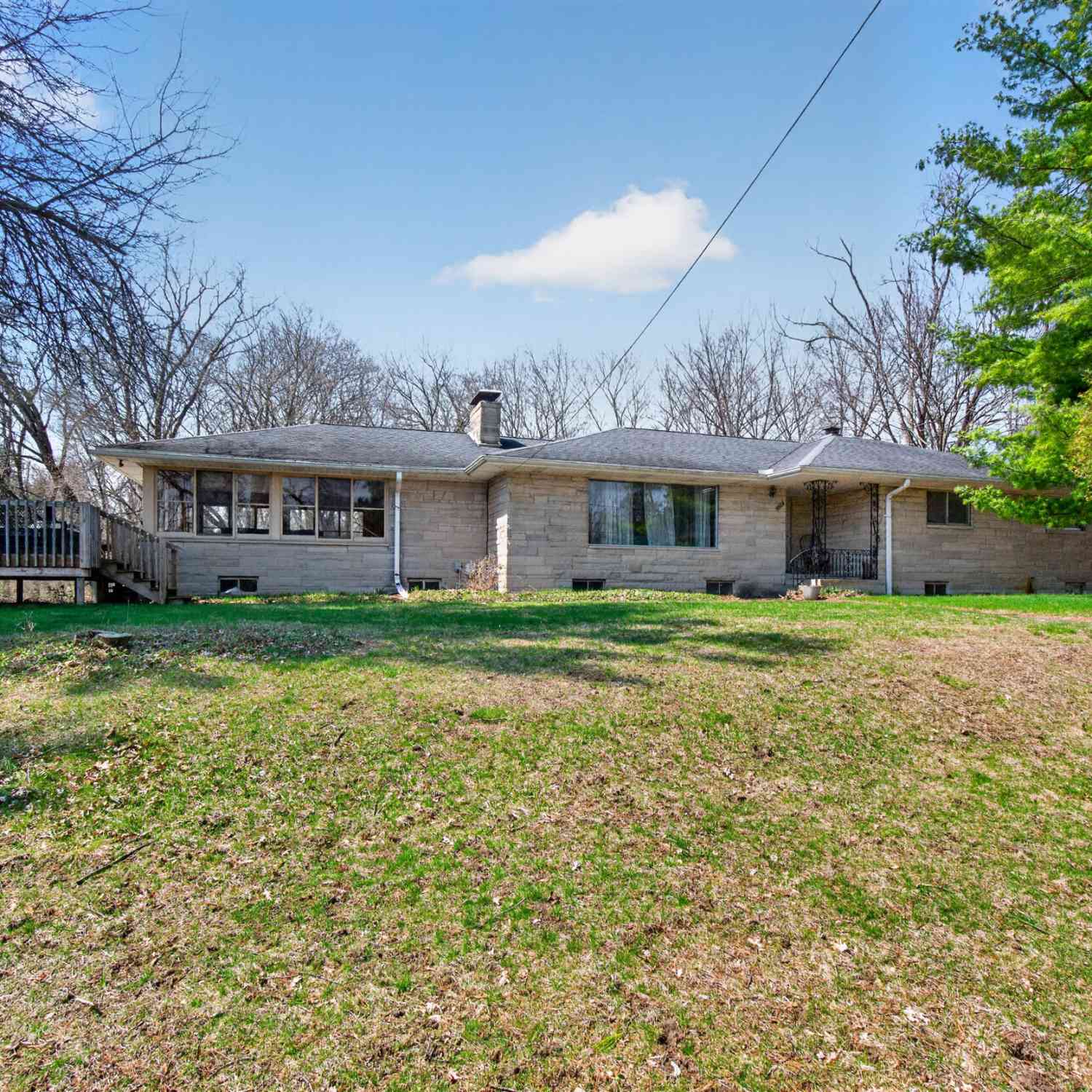 Homes For Sale - 3928 Stonewall Road<br/> Jackson, MI 49203